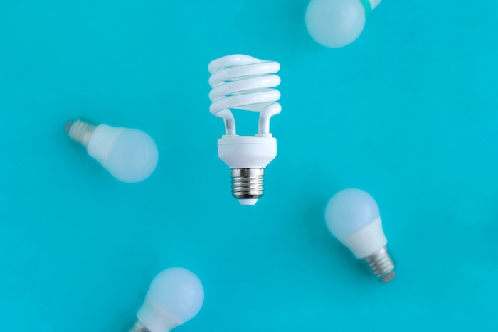 Leuchten zum Sparen: Innovative Stromspartipps durch den Einsatz von Lichttechnologie im Haushalt